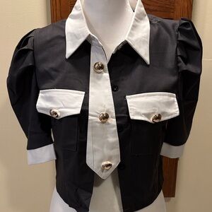 Qiaoxin Gray and White Button-Up Top and Matching Shorts with Pockets - Medium